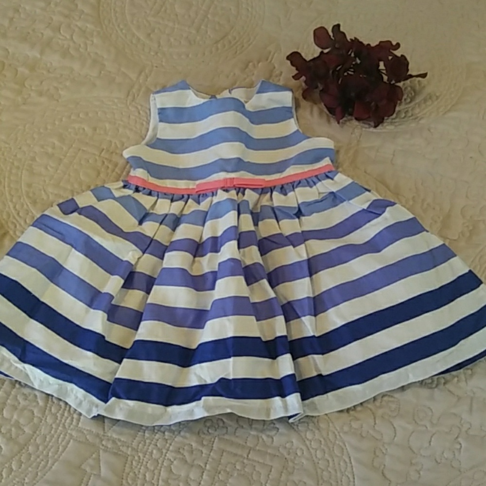 Girl's Dress